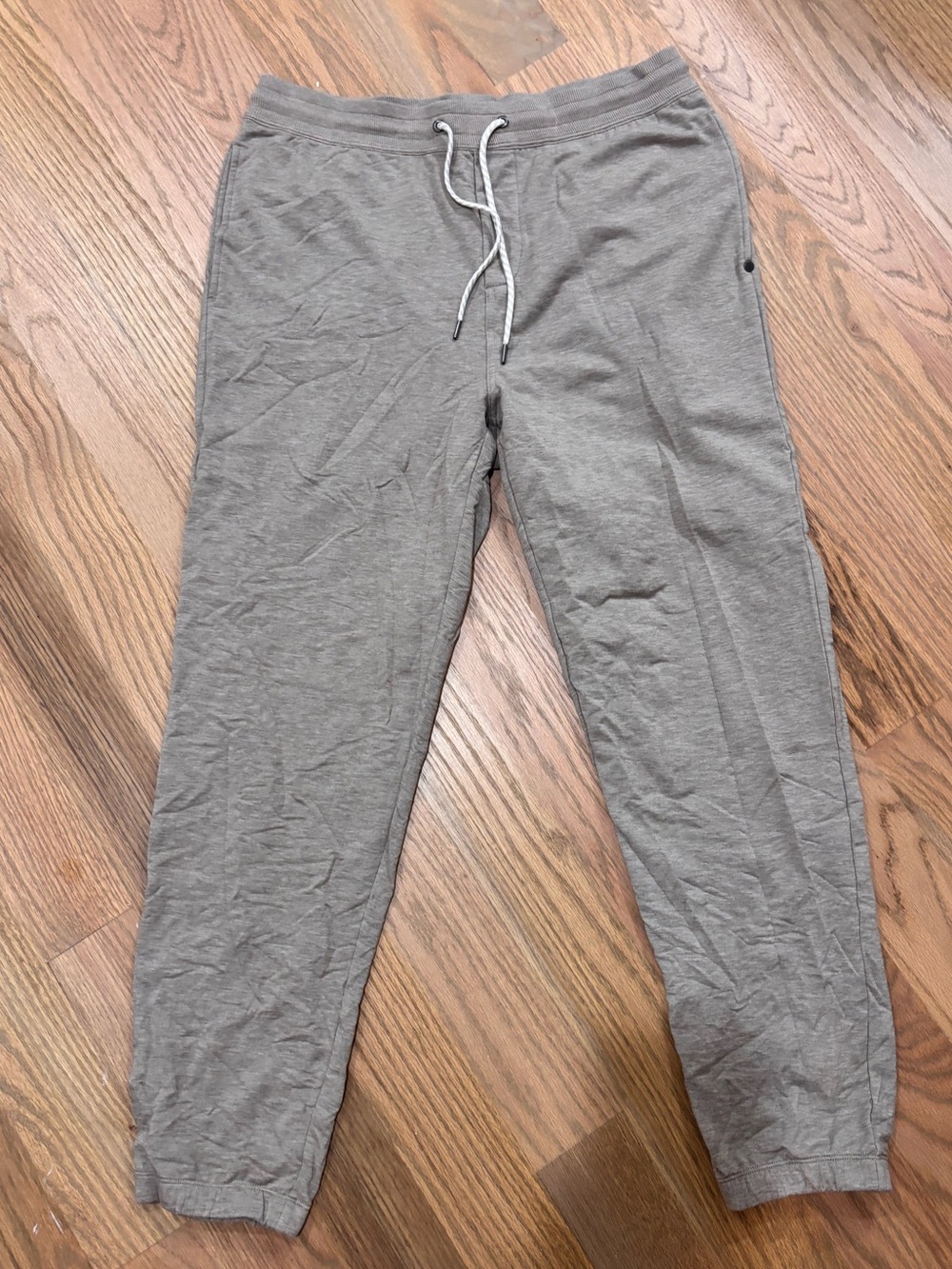 Vuori Men’s Austin Sweatpants Teak Heather Size Large